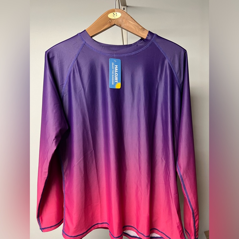 Women’s Plus Size Long Sleeve Rash Guard Loose Fit Swimsuit Top